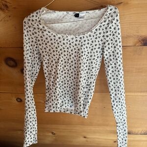 black and white floral long-sleeve shirt